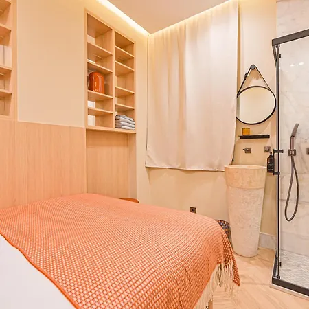 Quartier Latin Guest house *